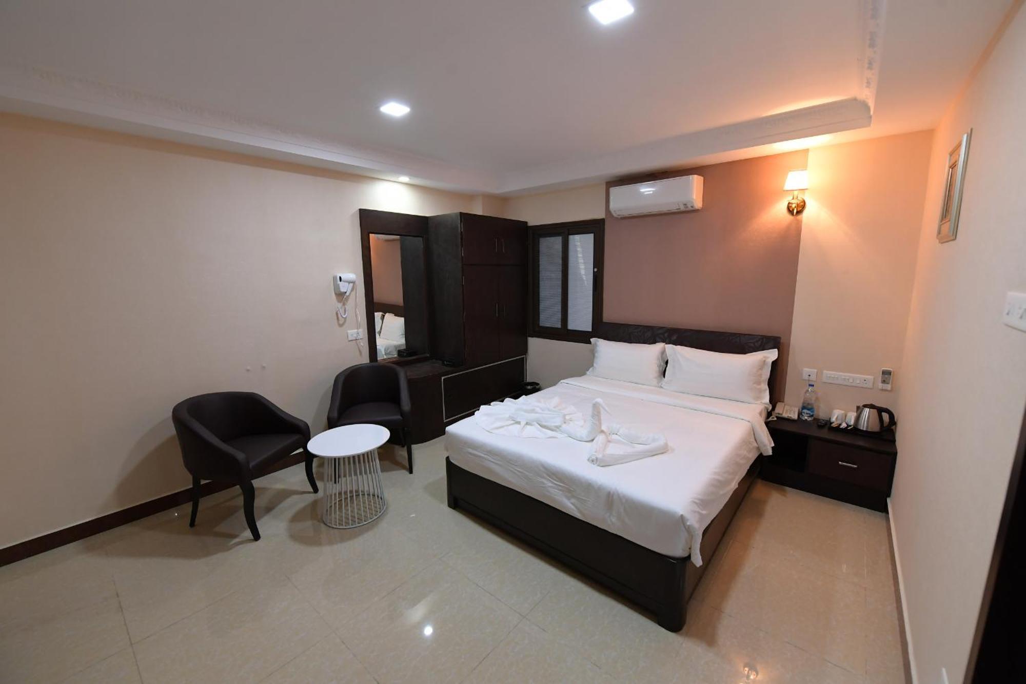 Coastal Grand Hotel Sampath Tiruchirappalli Екстериор снимка