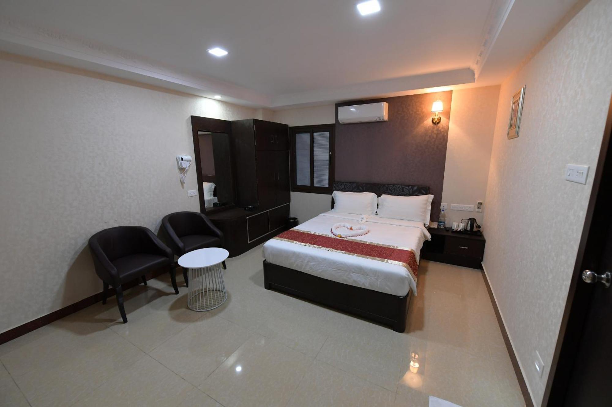 Coastal Grand Hotel Sampath Tiruchirappalli Екстериор снимка